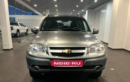 Chevrolet Niva I рестайлинг, 2015 год, 560 000 рублей, 8 фотография