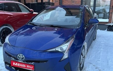 Toyota Prius IV XW50, 2016 год, 2 190 000 рублей, 1 фотография