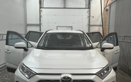 Toyota RAV4, 2020 год, 3 400 000 рублей, 1 фотография