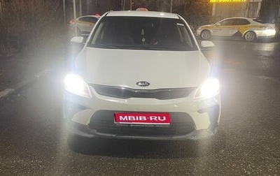 KIA Rio IV, 2018 год, 990 000 рублей, 1 фотография