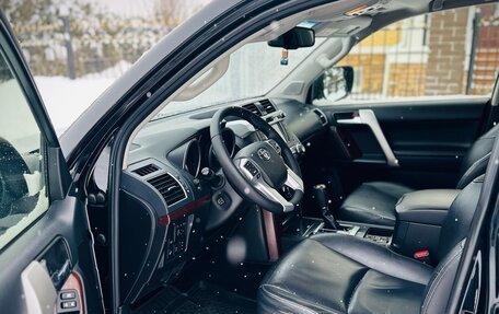 Toyota Land Cruiser Prado 150 рестайлинг 2, 2016 год, 3 950 000 рублей, 6 фотография