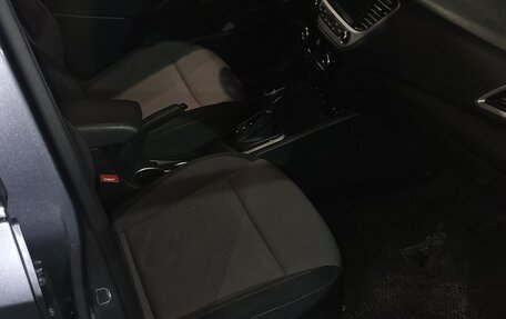 Hyundai Solaris II рестайлинг, 2018 год, 1 050 000 рублей, 10 фотография