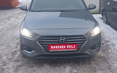 Hyundai Solaris II рестайлинг, 2018 год, 1 050 000 рублей, 7 фотография