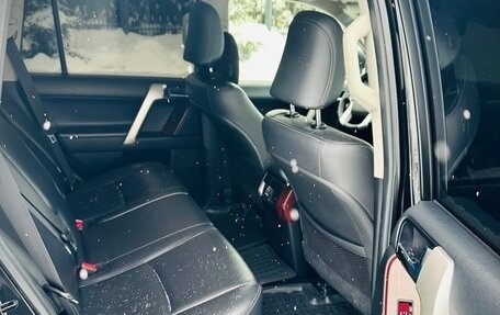 Toyota Land Cruiser Prado 150 рестайлинг 2, 2016 год, 3 950 000 рублей, 9 фотография