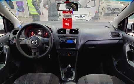 Volkswagen Polo VI (EU Market), 2015 год, 670 000 рублей, 8 фотография