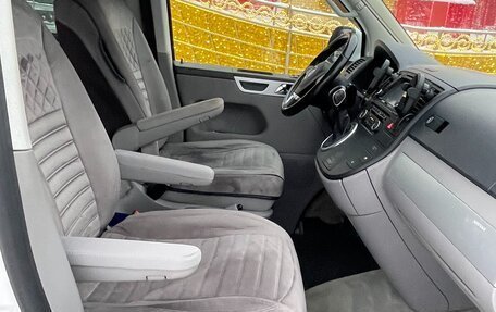 Volkswagen California T5, 2011 год, 3 690 000 рублей, 4 фотография