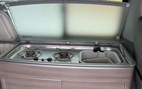 Volkswagen California T5, 2011 год, 3 690 000 рублей, 8 фотография