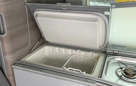 Volkswagen California T5, 2011 год, 3 690 000 рублей, 10 фотография