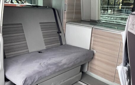 Volkswagen California T5, 2011 год, 3 690 000 рублей, 11 фотография