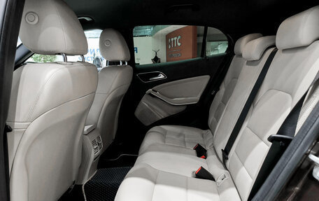 Mercedes-Benz GLA, 2015 год, 1 950 000 рублей, 12 фотография