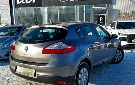 Renault Megane III, 2013 год, 715 000 рублей, 2 фотография