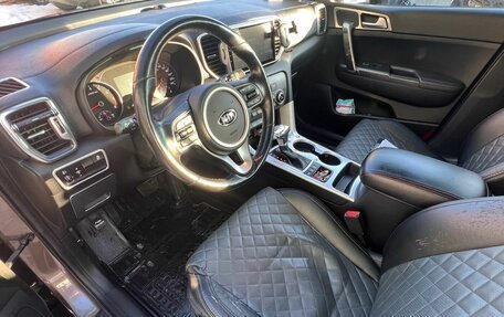 KIA Sportage IV рестайлинг, 2018 год, 2 099 000 рублей, 6 фотография