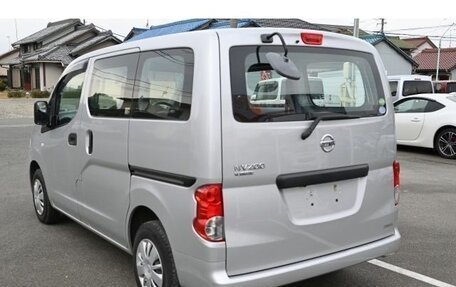 Nissan NV200, 2021 год, 1 300 000 рублей, 4 фотография