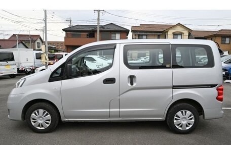 Nissan NV200, 2021 год, 1 300 000 рублей, 7 фотография