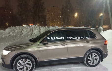 Volkswagen Tiguan II, 2021 год, 3 820 000 рублей, 11 фотография