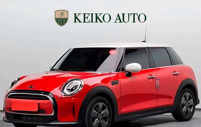 MINI Hatch, 2022 год, 1 950 000 рублей, 1 фотография