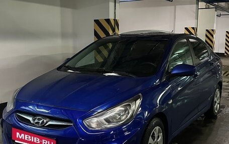 Hyundai Solaris II рестайлинг, 2013 год, 720 000 рублей, 2 фотография