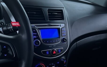 Hyundai Solaris II рестайлинг, 2013 год, 720 000 рублей, 12 фотография