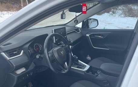 Toyota RAV4, 2020 год, 3 400 000 рублей, 6 фотография