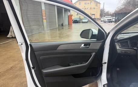 Hyundai Sonata VII, 2019 год, 2 250 000 рублей, 10 фотография