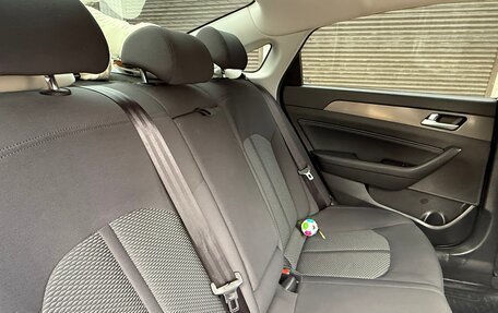 Hyundai Sonata VII, 2019 год, 2 250 000 рублей, 20 фотография