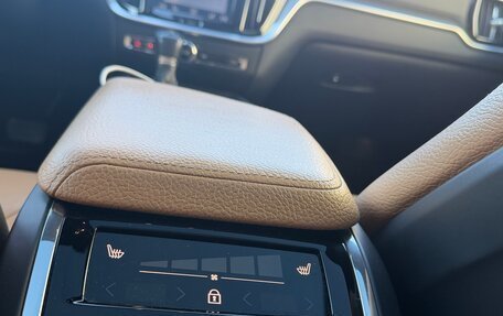 Volvo S60 III, 2019 год, 2 800 000 рублей, 15 фотография