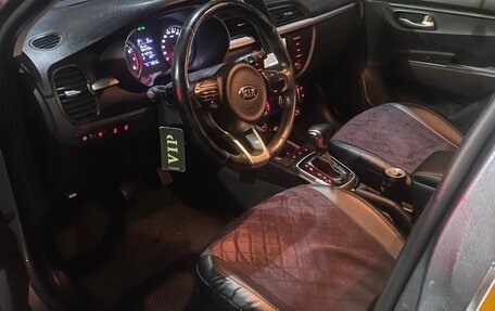 KIA Rio IV, 2018 год, 990 000 рублей, 10 фотография