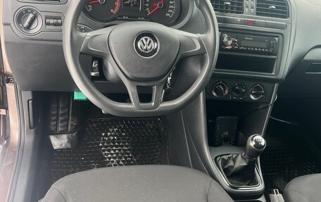 Volkswagen Polo VI (EU Market), 2016 год, 925 000 рублей, 10 фотография