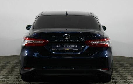 Toyota Camry, 2018 год, 2 850 000 рублей, 4 фотография