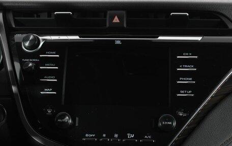 Toyota Camry, 2018 год, 2 850 000 рублей, 12 фотография