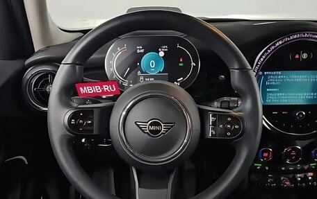 MINI Hatch, 2022 год, 1 950 000 рублей, 5 фотография