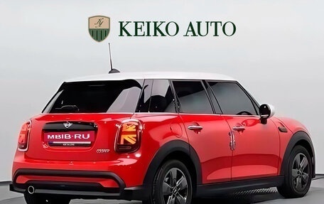 MINI Hatch, 2022 год, 1 950 000 рублей, 4 фотография