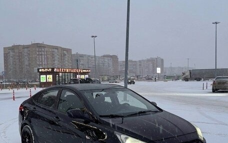 Hyundai Solaris II рестайлинг, 2013 год, 760 000 рублей, 1 фотография