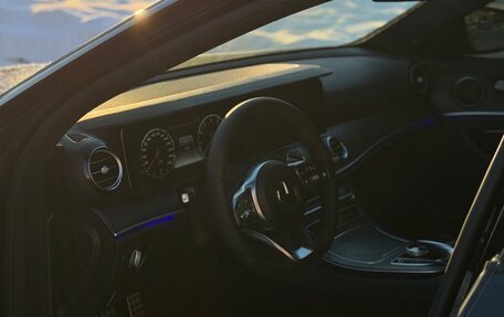 Mercedes-Benz E-Класс, 2019 год, 4 000 000 рублей, 9 фотография