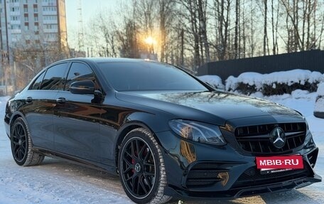 Mercedes-Benz E-Класс, 2019 год, 4 000 000 рублей, 2 фотография