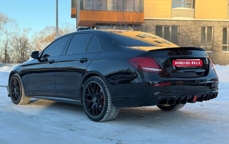 Mercedes-Benz E-Класс, 2019 год, 4 000 000 рублей, 5 фотография