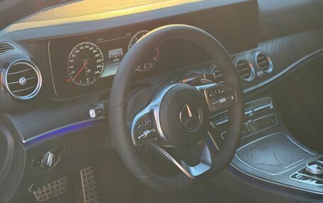 Mercedes-Benz E-Класс, 2019 год, 4 000 000 рублей, 18 фотография