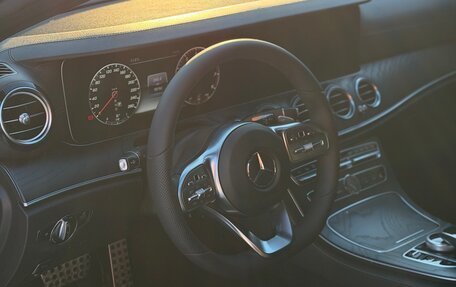 Mercedes-Benz E-Класс, 2019 год, 4 000 000 рублей, 19 фотография