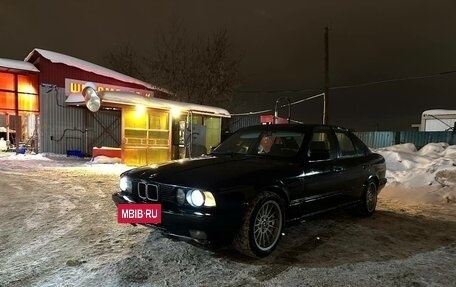BMW 5 серия, 1992 год, 300 000 рублей, 2 фотография