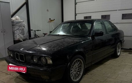 BMW 5 серия, 1992 год, 300 000 рублей, 17 фотография