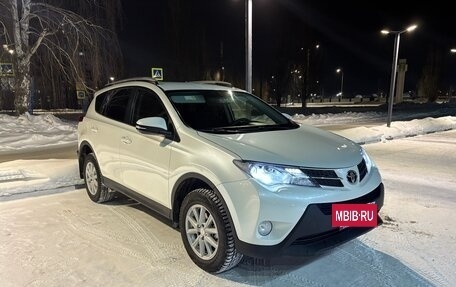 Toyota RAV4, 2014 год, 1 699 999 рублей, 2 фотография