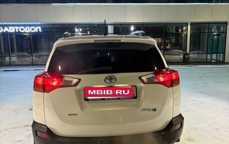 Toyota RAV4, 2014 год, 1 699 999 рублей, 7 фотография