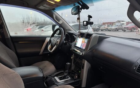 Toyota Land Cruiser Prado 150 рестайлинг 2, 2012 год, 2 700 000 рублей, 2 фотография