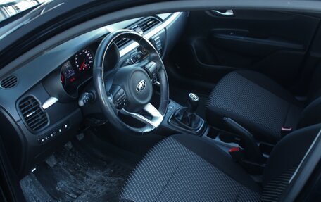 KIA Rio IV, 2019 год, 1 610 000 рублей, 5 фотография