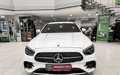 Mercedes-Benz E-Класс, 2020 год, 4 200 000 рублей, 2 фотография