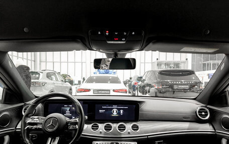 Mercedes-Benz E-Класс, 2020 год, 4 200 000 рублей, 14 фотография