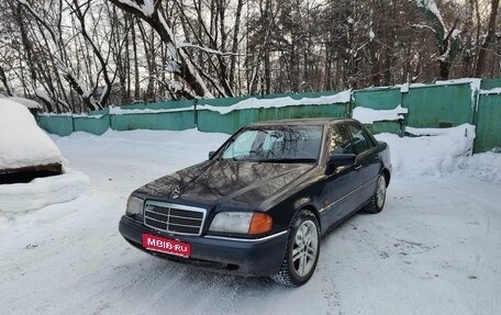 Mercedes-Benz C-Класс, 1996 год, 450 000 рублей, 1 фотография
