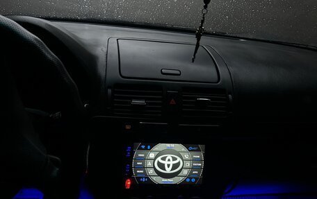 Toyota Avensis III рестайлинг, 2007 год, 755 000 рублей, 19 фотография