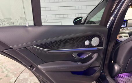 Mercedes-Benz E-Класс, 2017 год, 3 050 000 рублей, 20 фотография