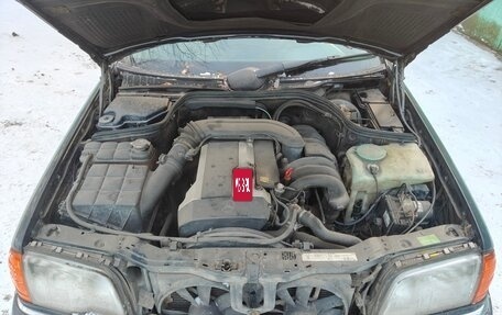 Mercedes-Benz C-Класс, 1996 год, 450 000 рублей, 8 фотография